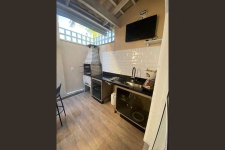 Casa de condomínio à venda com 126m², 3 quartos e 2 vagas