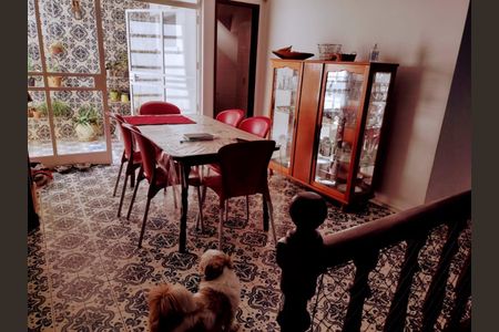 Casa à venda com 6 quartos, 240m² em São Pedro, Belo Horizonte