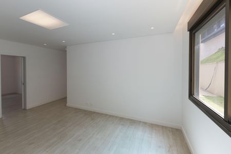 Casa de condomínio à venda com 455m², 3 quartos e 4 vagas Casa de condomínio à venda com 455m², 3 quartos e 4 vagasSuíte 4