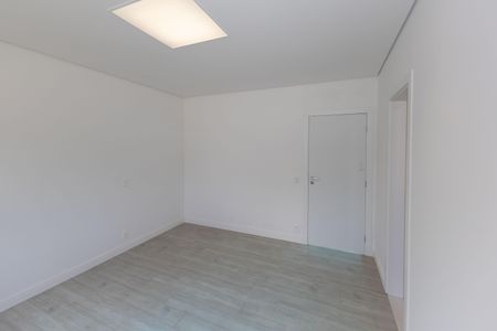 Casa de condomínio à venda com 455m², 3 quartos e 4 vagas Casa de condomínio à venda com 455m², 3 quartos e 4 vagasSuíte 1