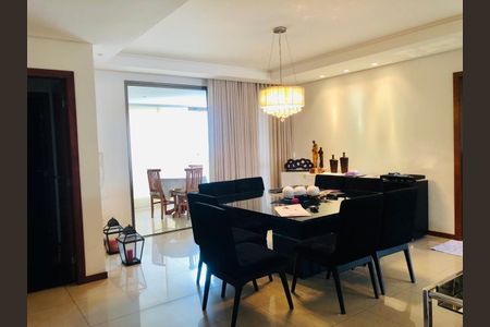 Apartamento à venda com 4 quartos, 271m² em Vila da Serra, Nova Lima
