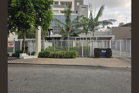 Apartamento para alugar com 49m², 2 quartos e 1 vaga Apartamento para alugar com 49m², 2 quartos e 1 vagaFachada