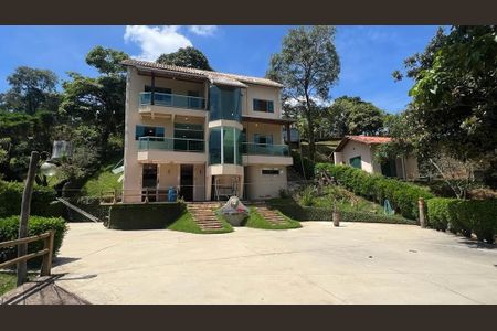 Casa de condomínio à venda com 350m², 2 quartos e 2 vagas