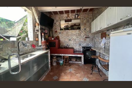 Casa de condomínio à venda com 350m², 2 quartos e 2 vagas