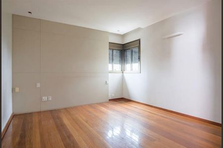 Apartamento à venda com 227m², 4 quartos e 5 vagas