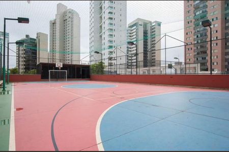 Apartamento à venda com 227m², 4 quartos e 5 vagas