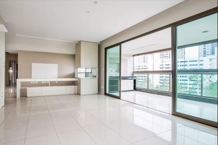 Apartamento à venda com 227m², 4 quartos e 5 vagas