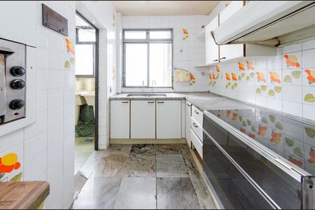 Apartamento à venda com 170m², 3 quartos e 2 vagasCozinha