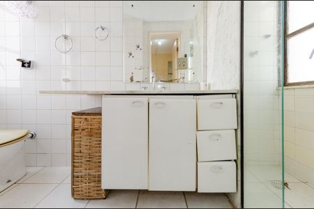 Apartamento à venda com 170m², 3 quartos e 2 vagasBanheiro suíte