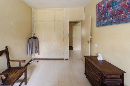 Apartamento à venda com 170m², 3 quartos e 2 vagasQuarto 2