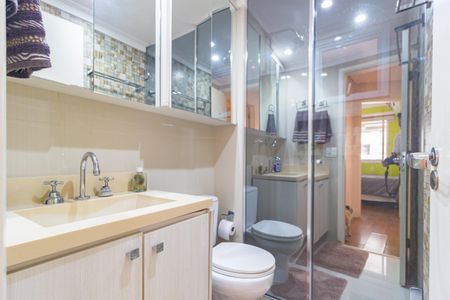 Apartamento à venda com 78m², 3 quartos e 2 vagasBanheiro - Social