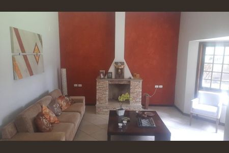 Casa à venda com 3 quartos, 400m² em Arvoredo, Nova Lima