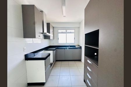 Apartamento à venda com 3 quartos, 125m² em Vale do Sereno, Nova Lima