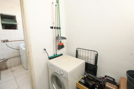 Apartamento à venda com 75m², 3 quartos e 1 vagaÁrea de Serviço