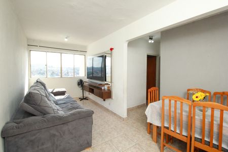 Sala de apartamento à venda com 3 quartos, 75m² em Jardim Santo André, Santo André