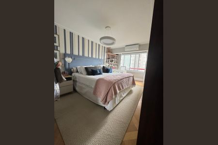 Apartamento para alugar com 217m², 4 quartos e 4 vagasQuarto