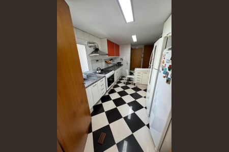 Apartamento para alugar com 217m², 4 quartos e 4 vagasCozinha