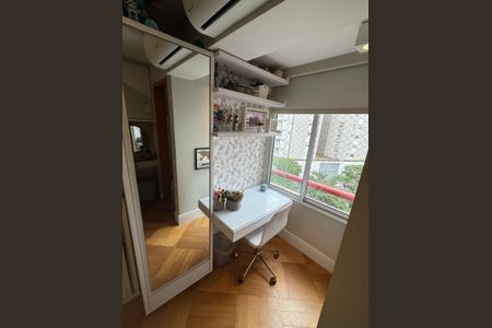 Apartamento para alugar com 217m², 4 quartos e 4 vagasQuarto