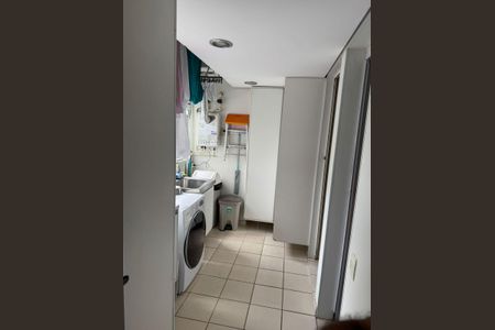 Apartamento para alugar com 217m², 4 quartos e 4 vagasÁrea de serviço