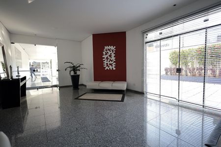 Apartamento à venda com 136m², 3 quartos e 2 vagasHall social