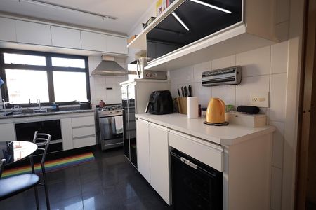 Apartamento à venda com 136m², 3 quartos e 2 vagasCozinha