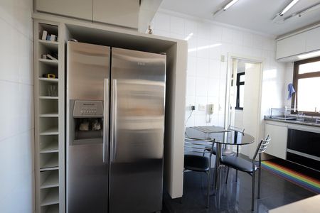 Apartamento à venda com 136m², 3 quartos e 2 vagasCozinha