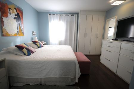 Apartamento à venda com 136m², 3 quartos e 2 vagasQuarto Suíte 2