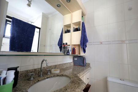 Apartamento à venda com 136m², 3 quartos e 2 vagasBanheiro Suíte 1