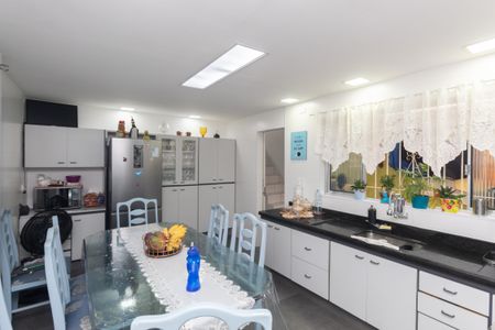 Casa à venda com 100m², 3 quartos e 2 vagasCozinha