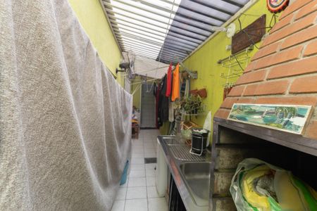 Casa à venda com 100m², 3 quartos e 2 vagasQuintal