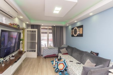 Casa à venda com 100m², 3 quartos e 2 vagasSala