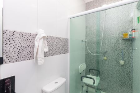 Casa à venda com 100m², 3 quartos e 2 vagasBanheiro 2