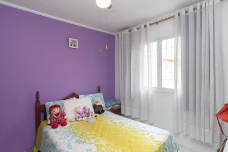 Casa à venda com 100m², 3 quartos e 2 vagasQuarto 2