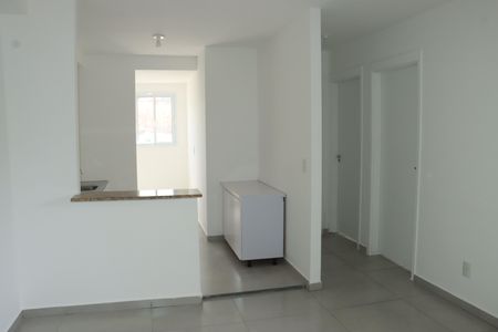 Apartamento para alugar com 2 quartos, 52m² em Jardim de Lourdes, Embu das Artes