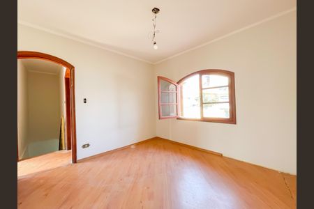Casa à venda com 390m², 4 quartos e 2 vagas Casa à venda com 390m², 4 quartos e 2 vagasQuarto 4