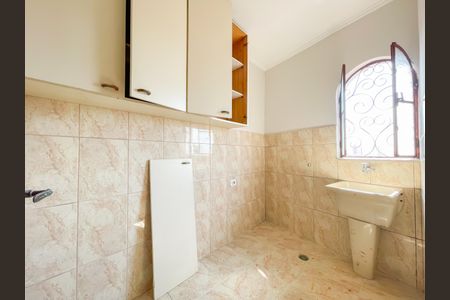 Casa à venda com 390m², 4 quartos e 2 vagas Casa à venda com 390m², 4 quartos e 2 vagasÁrea de Serviço