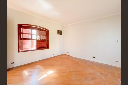 Casa à venda com 390m², 4 quartos e 2 vagas Casa à venda com 390m², 4 quartos e 2 vagasQuarto 2