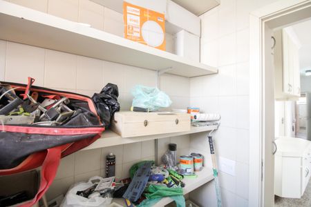 Apartamento à venda com 293m², 5 quartos e 4 vagas Apartamento à venda com 293m², 5 quartos e 4 vagasÁrea de Serviço - Despensa