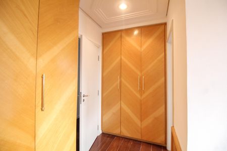 Apartamento à venda com 293m², 5 quartos e 4 vagas Apartamento à venda com 293m², 5 quartos e 4 vagasSuite 3