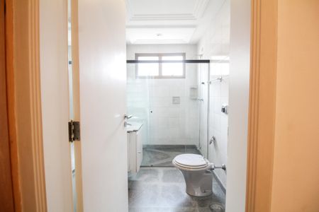 Apartamento à venda com 293m², 5 quartos e 4 vagas Apartamento à venda com 293m², 5 quartos e 4 vagasSuite 2 - Banheiro