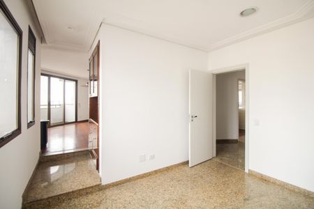 Apartamento à venda com 293m², 5 quartos e 4 vagas Apartamento à venda com 293m², 5 quartos e 4 vagasCopa/Sala de Jantar
