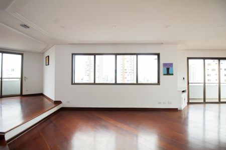 Apartamento à venda com 293m², 5 quartos e 4 vagas Apartamento à venda com 293m², 5 quartos e 4 vagasSala