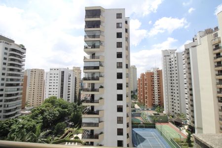 Apartamento à venda com 293m², 5 quartos e 4 vagas Apartamento à venda com 293m², 5 quartos e 4 vagasSuite 1 - Varanda