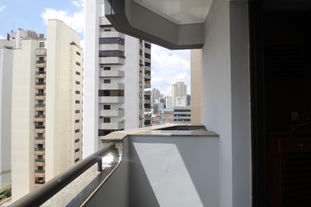 Apartamento à venda com 293m², 5 quartos e 4 vagas Apartamento à venda com 293m², 5 quartos e 4 vagasSuite 1 - Varanda