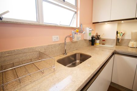 Apartamento à venda com 140m², 3 quartos e 2 vagasCozinha