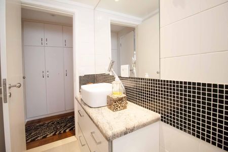 Apartamento à venda com 140m², 3 quartos e 2 vagasBanheiro Social