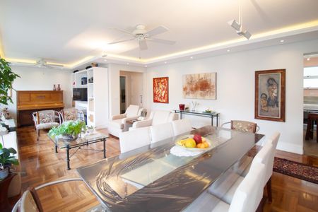 Apartamento à venda com 140m², 3 quartos e 2 vagasSala