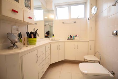 Apartamento à venda com 140m², 3 quartos e 2 vagasBanheiro da Suíte