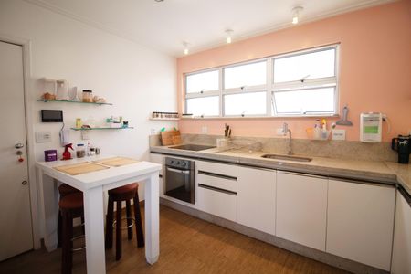 Apartamento à venda com 140m², 3 quartos e 2 vagasCozinha