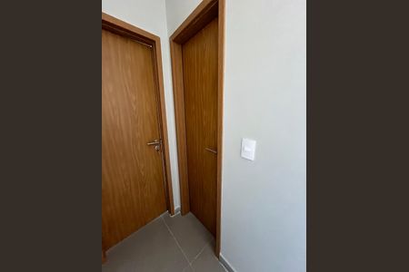 Corredor de casa de condomínio para alugar com 1 quarto, 33m² em Mooca, São Paulo